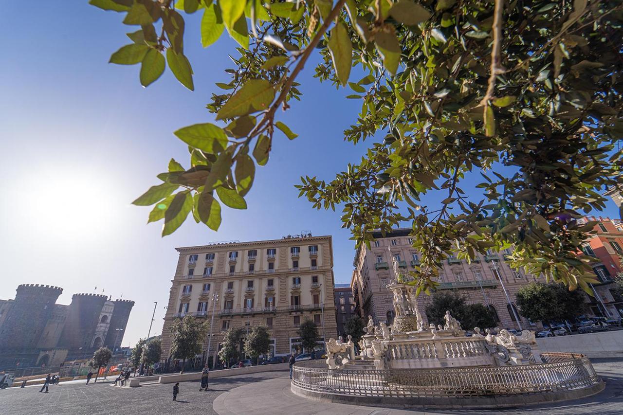Al Campanile H Napoli Centro, By Clapa Group Hotel Exterior photo